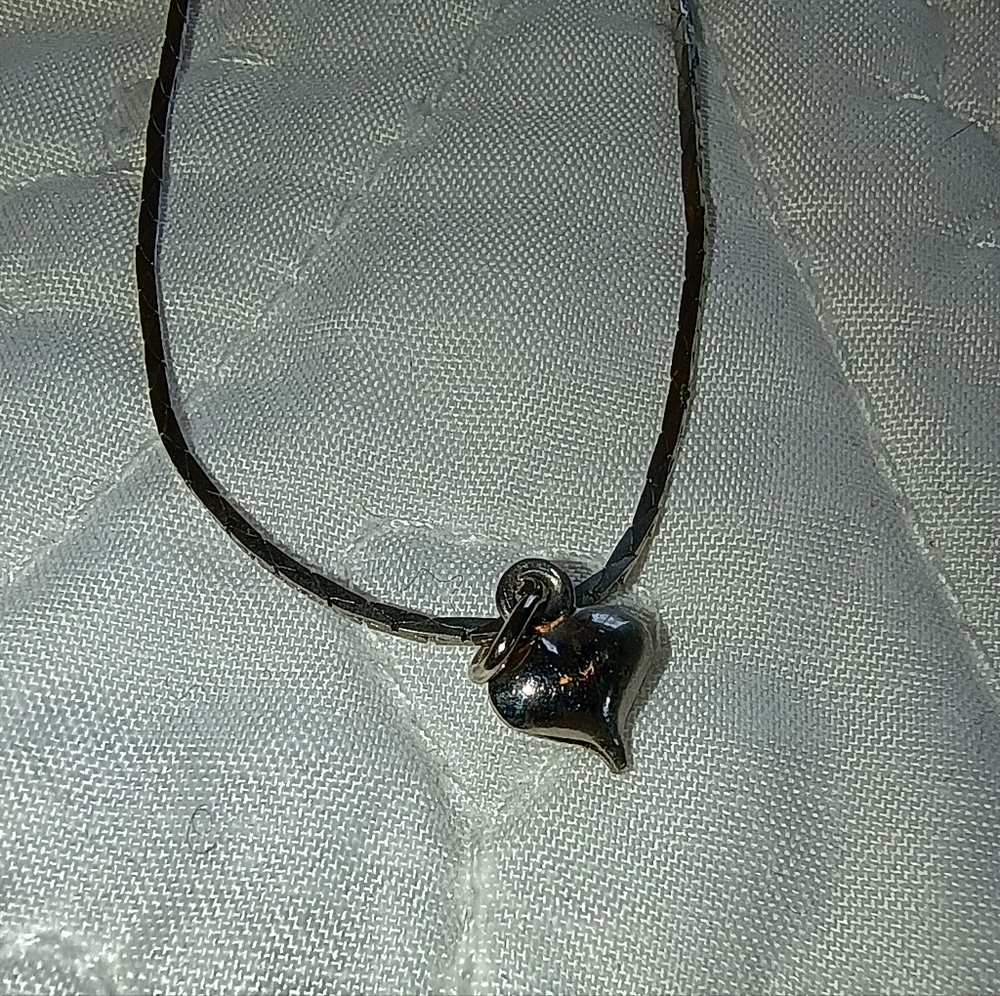 Vintage 925 Tiny Silver Puffy Heart Charm On Cobra Chain Bracelet